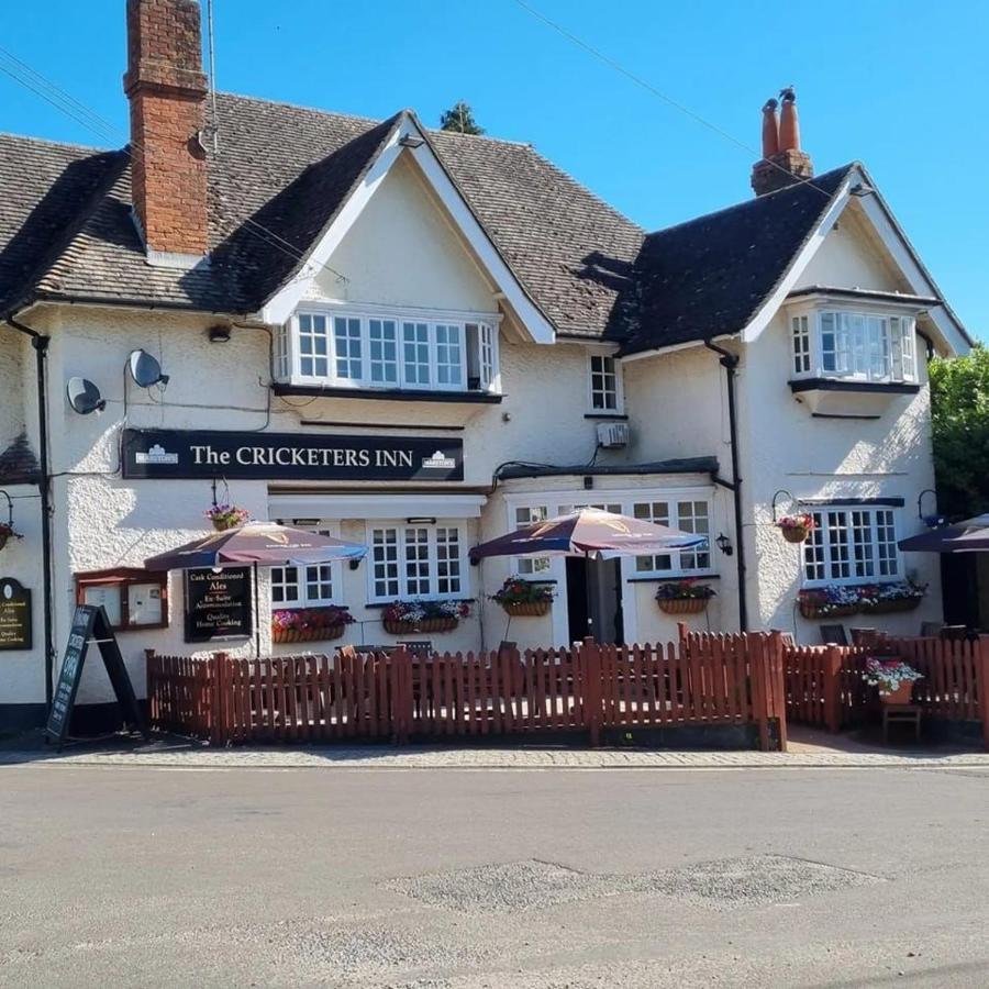 The Cricketers Inn Martyr Worthy 外观 照片